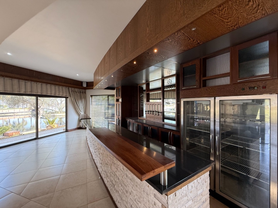 4 Bedroom Property for Sale in WestLake Country Safari Estate North West
